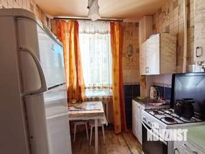 3-к квартира, вторичка, 63м2, 1/3 этаж