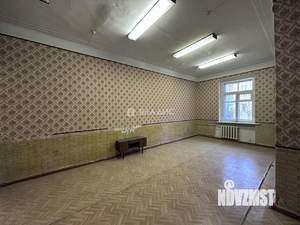 2-к квартира, вторичка, 60м2, 1/4 этаж