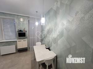 2-к квартира, вторичка, 65м2, 1/9 этаж