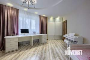 3-к квартира, вторичка, 100м2, 7/10 этаж
