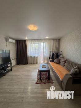 2-к квартира, вторичка, 52м2, 1/10 этаж