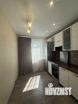 2-к квартира, вторичка, 52м2, 1/9 этаж