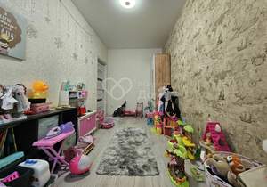 3-к квартира, вторичка, 78м2, 1/4 этаж