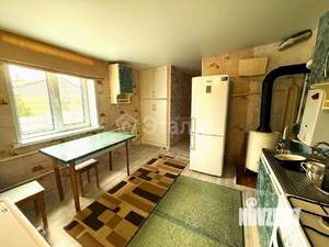 3-к квартира, вторичка, 72м2, 1/1 этаж