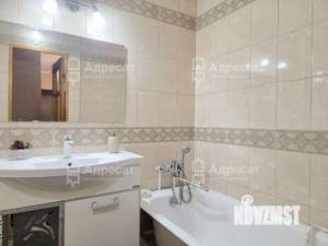 2-к квартира, вторичка, 54м2, 1/10 этаж