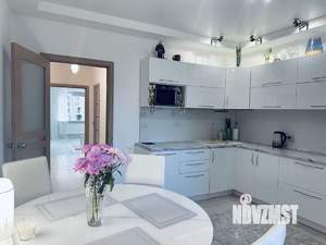 2-к квартира, вторичка, 68м2, 7/16 этаж