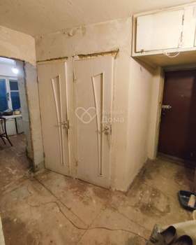 3-к квартира, вторичка, 58м2, 1/5 этаж