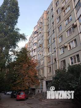 2-к квартира, вторичка, 52м2, 1/9 этаж
