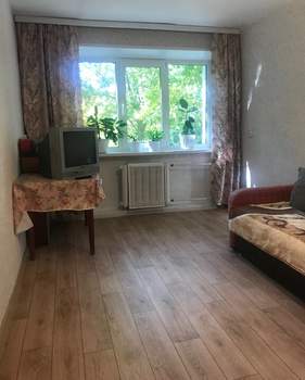 2-к квартира, вторичка, 42м2, 1/5 этаж