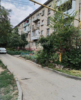 2-к квартира, вторичка, 41м2, 1/4 этаж