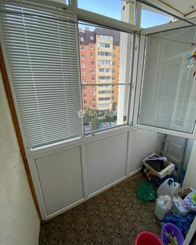 2-к квартира, вторичка, 64м2, 4/16 этаж