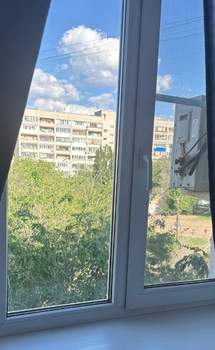 2-к квартира, вторичка, 58м2, 3/3 этаж
