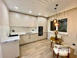 2-к квартира, вторичка, 46м2, 10/19 этаж