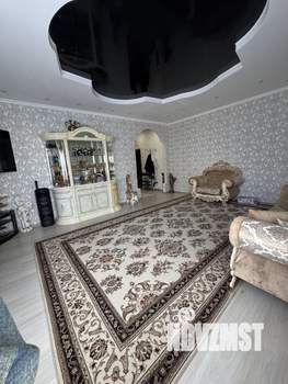 2-к квартира, вторичка, 81м2, 1/5 этаж