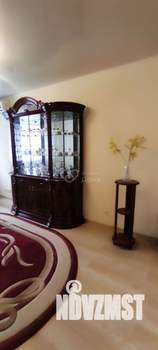 2-к квартира, вторичка, 61м2, 1/4 этаж