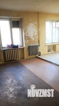 Студия квартира, вторичка, 62м2, 1/5 этаж
