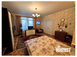 3-к квартира, вторичка, 93м2, 1/1 этаж