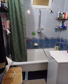 2-к квартира, вторичка, 43м2, 1/5 этаж
