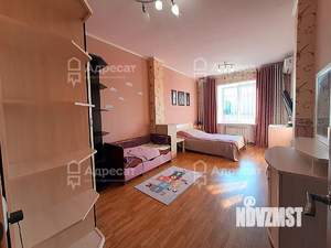 2-к квартира, вторичка, 80м2, 1/4 этаж