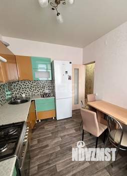 2-к квартира, вторичка, 42м2, 1/10 этаж