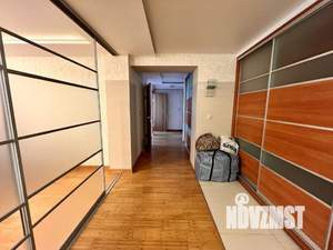 4-к квартира, вторичка, 128м2, 4/9 этаж