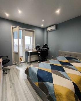 2-к квартира, вторичка, 63м2, 9/9 этаж