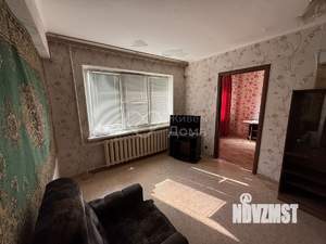 2-к квартира, вторичка, 45м2, 1/4 этаж