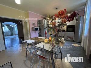 4-к квартира, вторичка, 156м2, 2/5 этаж