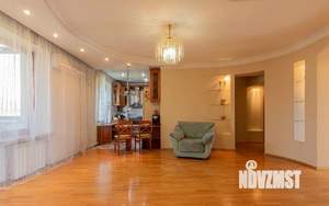 4-к квартира, вторичка, 106м2, 6/6 этаж