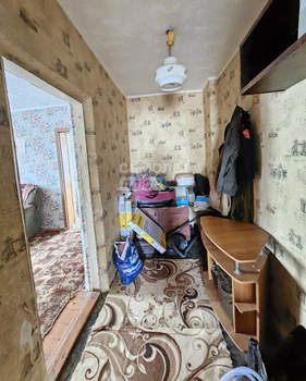 3-к квартира, вторичка, 48м2, 1/1 этаж
