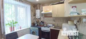 2-к квартира, вторичка, 43м2, 1/4 этаж