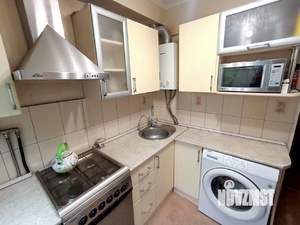 4-к квартира, вторичка, 58м2, 2/5 этаж