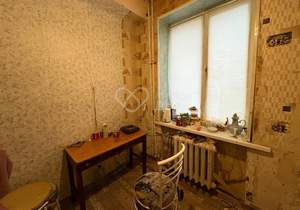 2-к квартира, вторичка, 49м2, 1/4 этаж