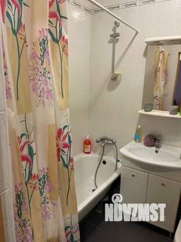 1-к квартира, вторичка, 43м2, 9/9 этаж