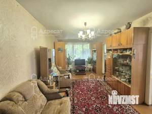 4-к квартира, вторичка, 61м2, 1/5 этаж