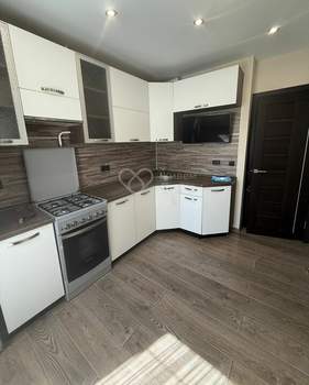 2-к квартира, вторичка, 54м2, 1/9 этаж