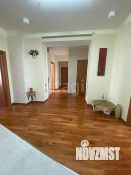 4-к квартира, вторичка, 130м2, 5/5 этаж