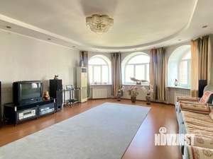 3-к квартира, вторичка, 130м2, 8/9 этаж
