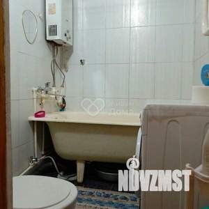 2-к квартира, вторичка, 42м2, 3/5 этаж