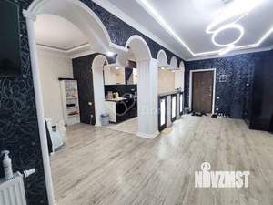 2-к квартира, вторичка, 70м2, 4/25 этаж