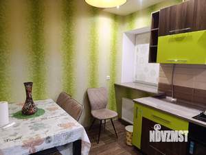 2-к квартира, вторичка, 60м2, 1/4 этаж