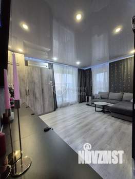 2-к квартира, вторичка, 39м2, 1/4 этаж