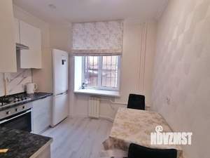 2-к квартира, вторичка, 60м2, 1/5 этаж