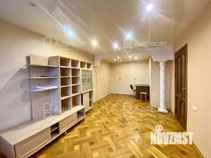 2-к квартира, вторичка, 56м2, 8/10 этаж