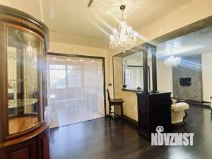 4-к квартира, вторичка, 130м2, 2/10 этаж