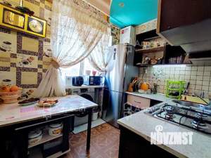 4-к квартира, вторичка, 63м2, 5/5 этаж
