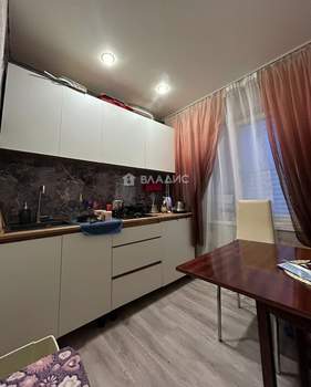 4-к квартира, вторичка, 58м2, 1/5 этаж
