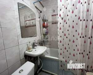2-к квартира, вторичка, 37м2, 1/4 этаж