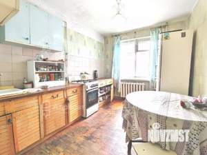 3-к квартира, вторичка, 65м2, 1/9 этаж