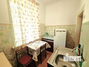 1-к квартира, вторичка, 37м2, 1/4 этаж